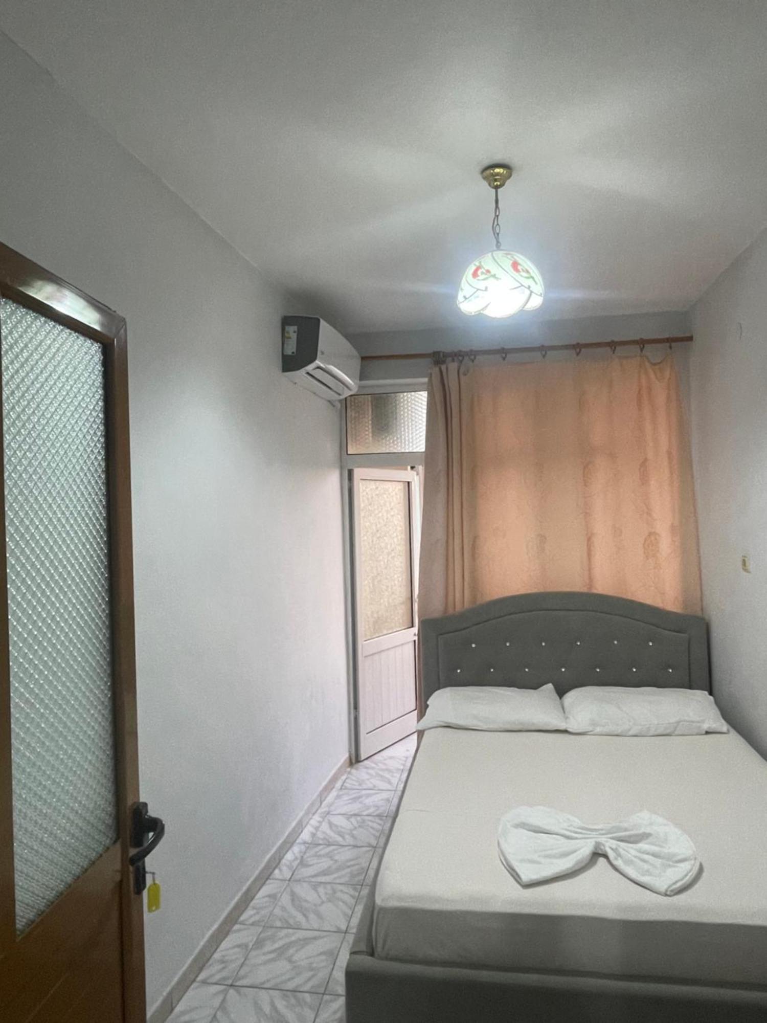 Hotel Gjika Sarandë Exterior foto