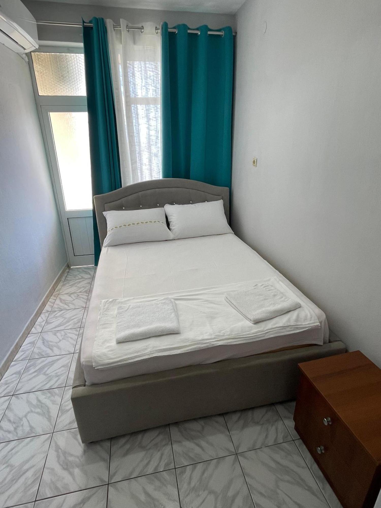 Hotel Gjika Sarandë Exterior foto